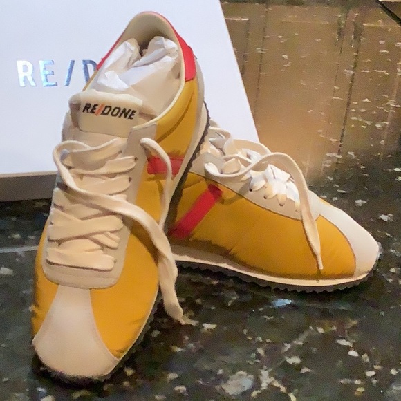 Re/Done iconic 70s runner shoe - Picture 3 of 4